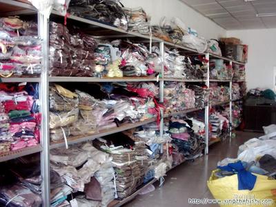 盈露庫存服裝批發網的經營模式