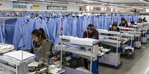 我接受了一位家長(zhǎng)的微信好友申請(qǐng),但卻向?qū)Ψ饺隽艘粋€(gè)謊