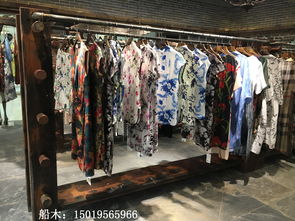 服裝店個性裝修案例老船木裝修風格高端服飾船木裝修圖片船木產品系列